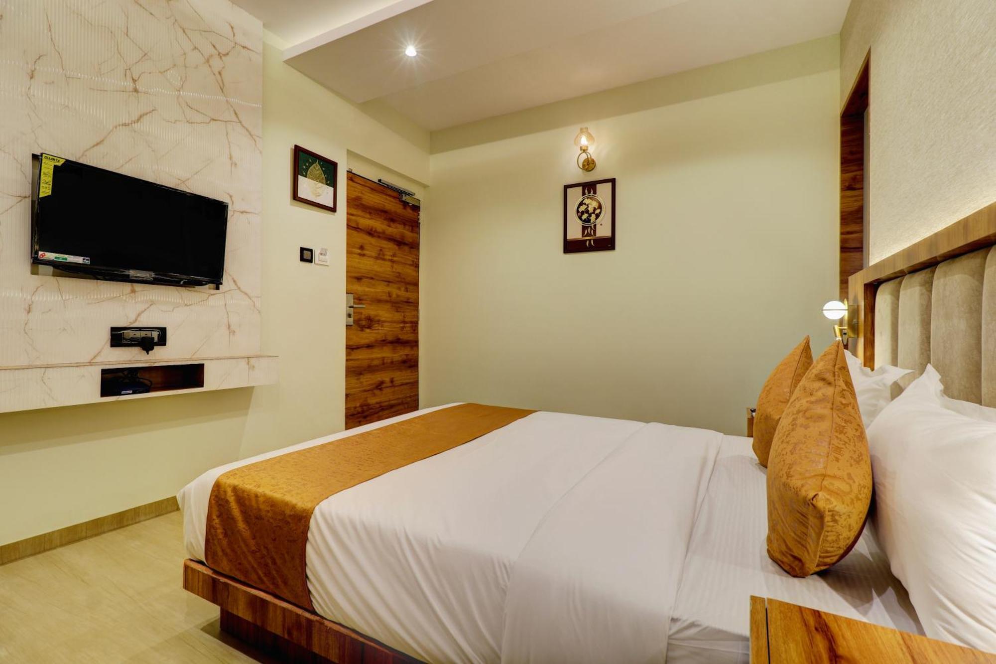 מומביי Home2 Studio Apartments מראה חיצוני תמונה